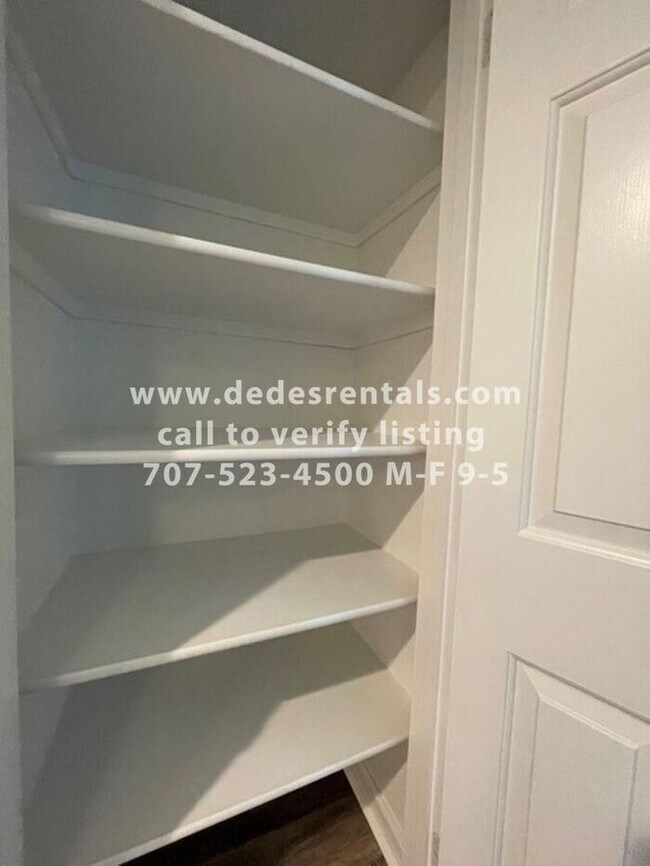 Building Photo - 2038 Stonefield Ln