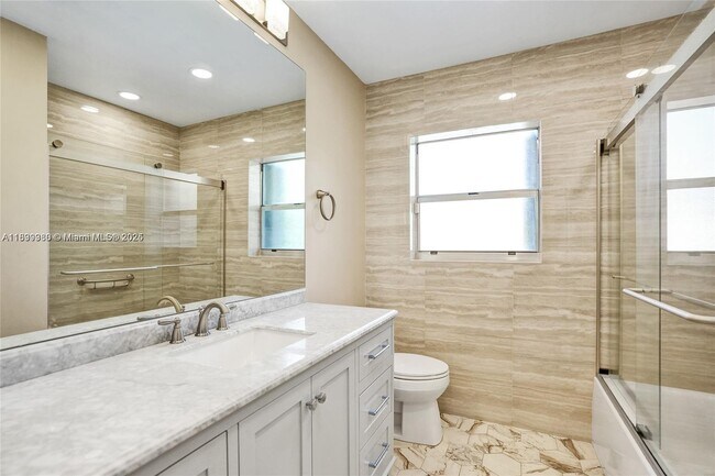 Building Photo - 4103 NW 75th Ave
