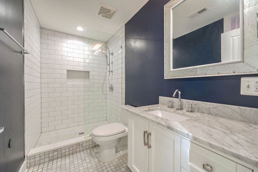 Building Photo - 3453 Holmead Pl NW