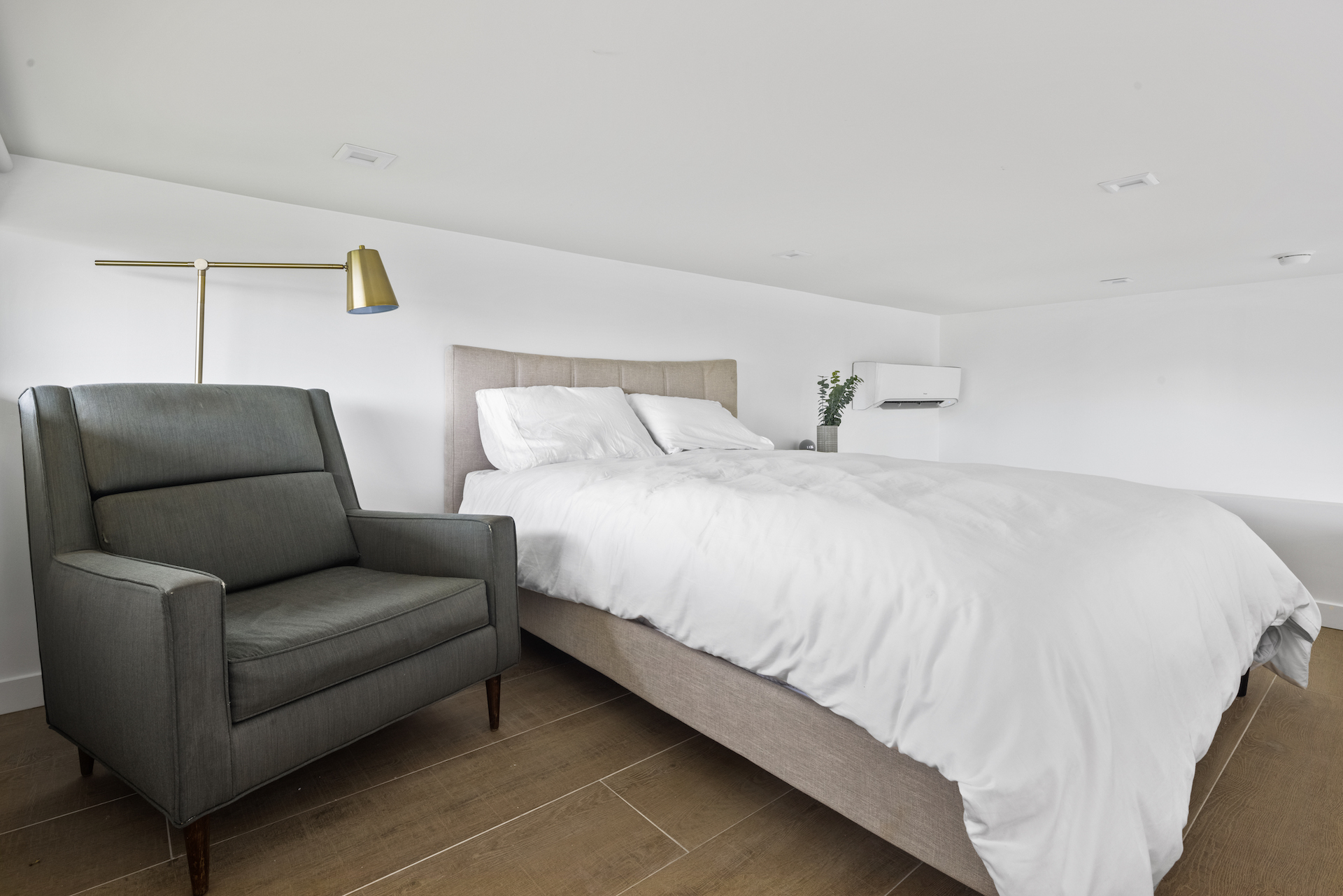 Queen Bed and Arm Chair - 144 S Wilton Pl