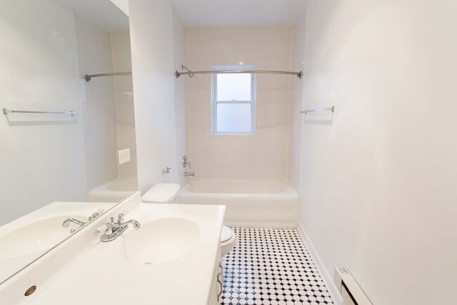 Floorplan - 5222-38 S. Drexel Avenue