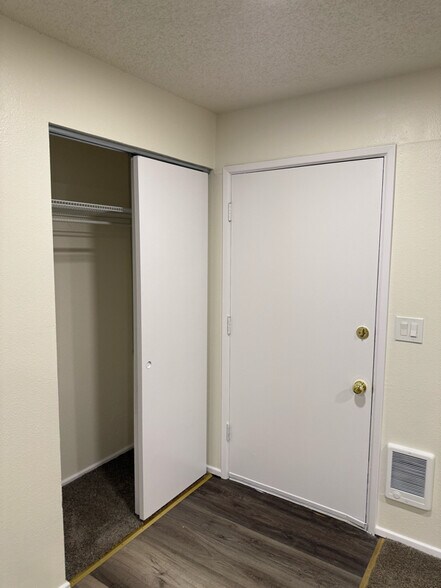 Building Photo - 10401 66th Ave E