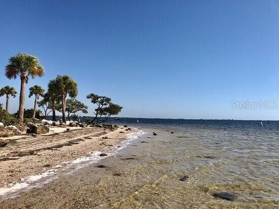 Building Photo - 656 Windrush Bay Dr