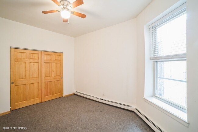 Building Photo - 6223 S Kenwood Ave