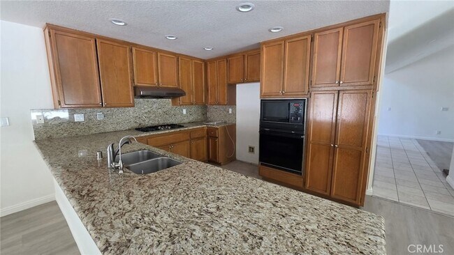Building Photo - 20800 Regency Ct