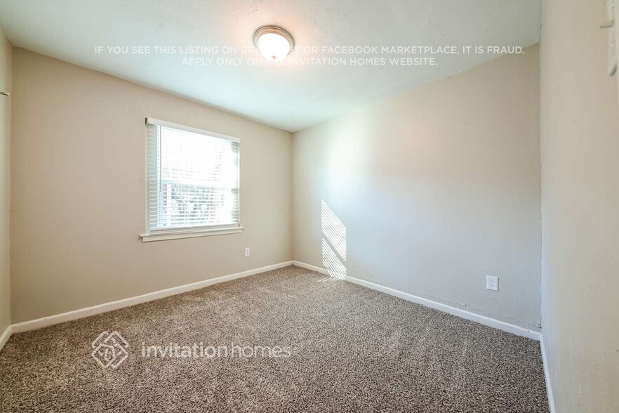 Building Photo - 4232 Scottsdale Dr