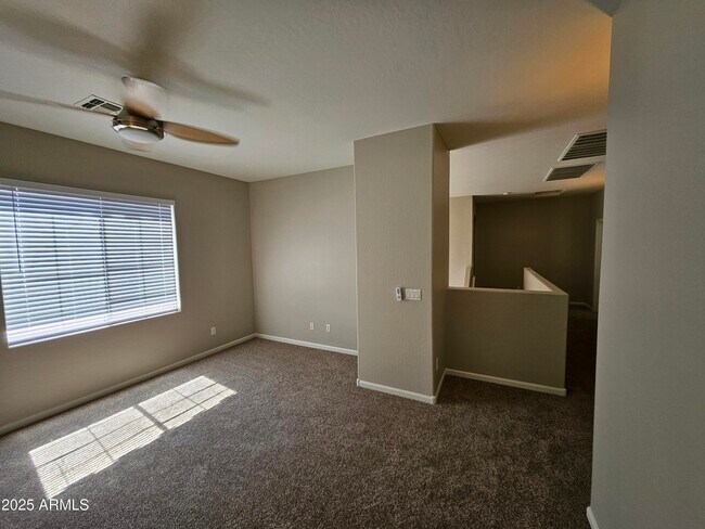 Building Photo - 2065 E Hulet Dr