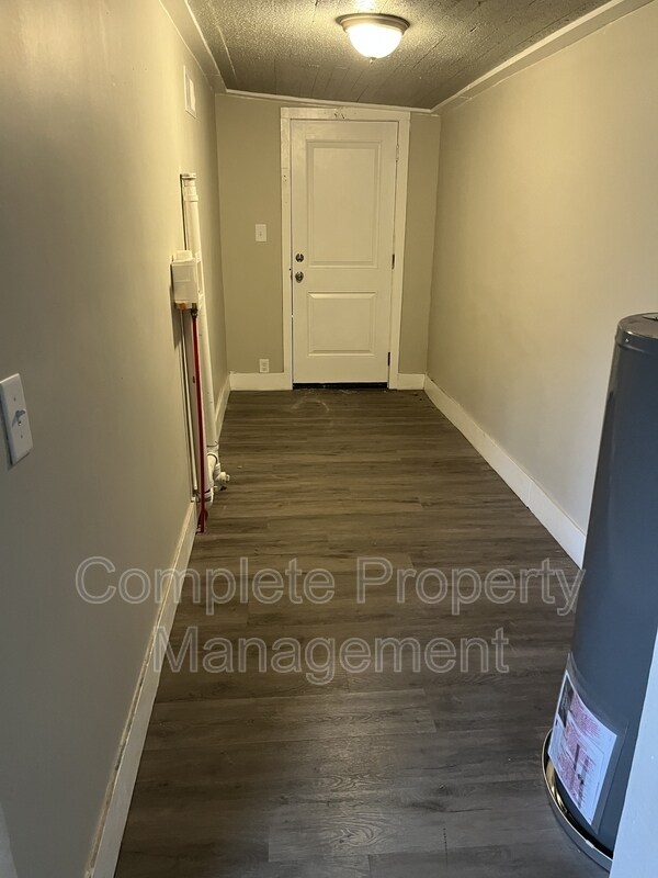 Building Photo - 2129 Pike Rd