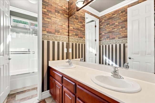 Building Photo - 9351 Palmerson Dr