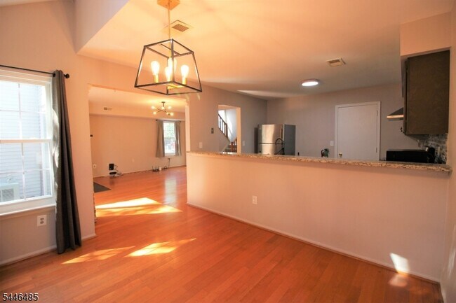 Building Photo - 83 Winchester Way