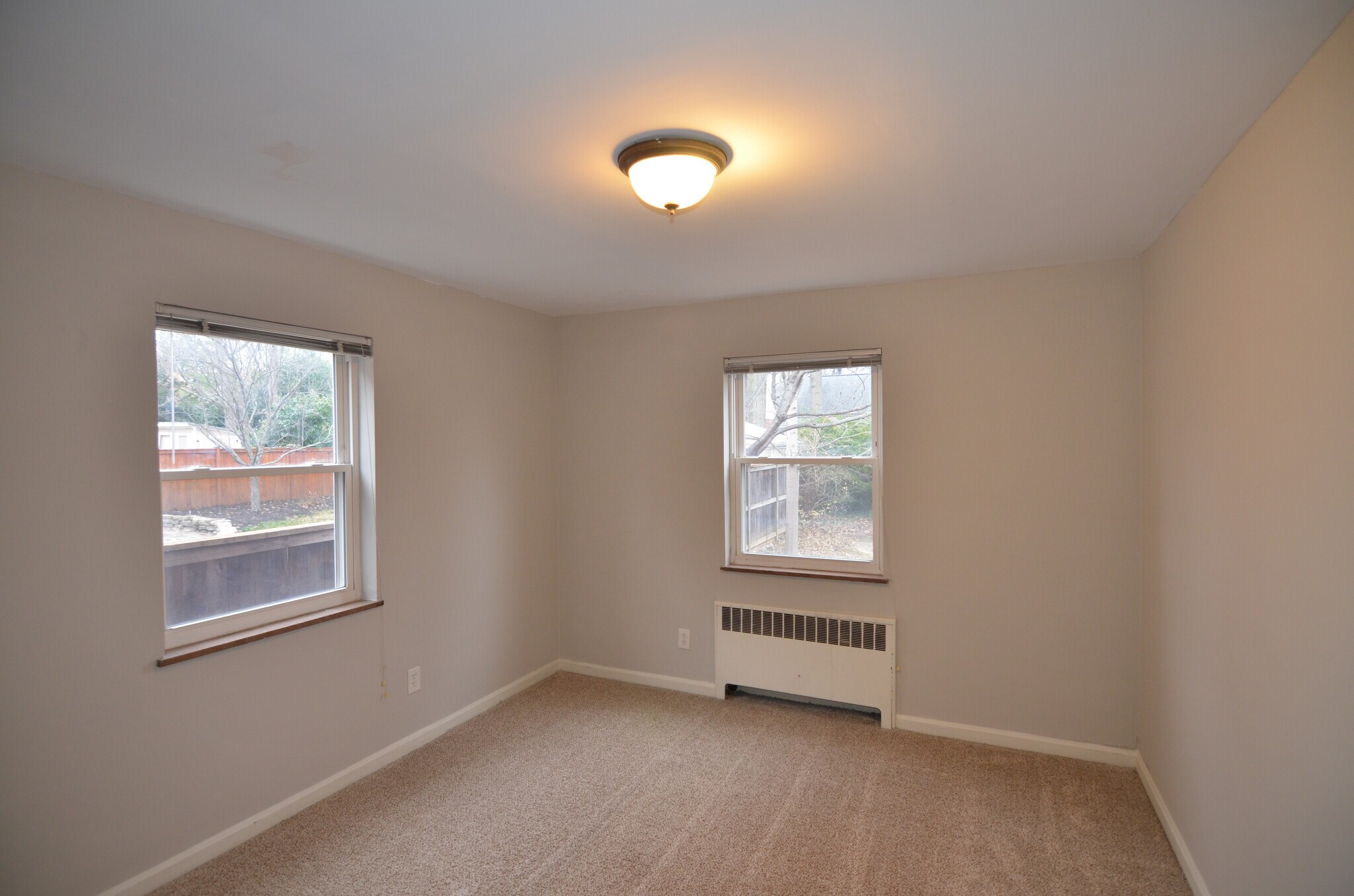 Building Photo - 6420 Fairhurst Ave