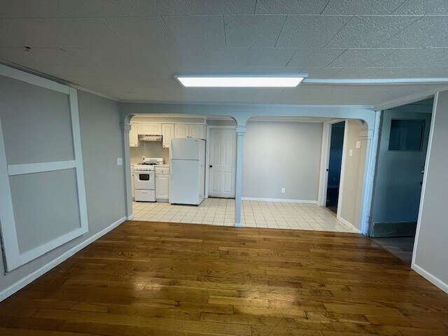 Building Photo - 511 Ray Ave