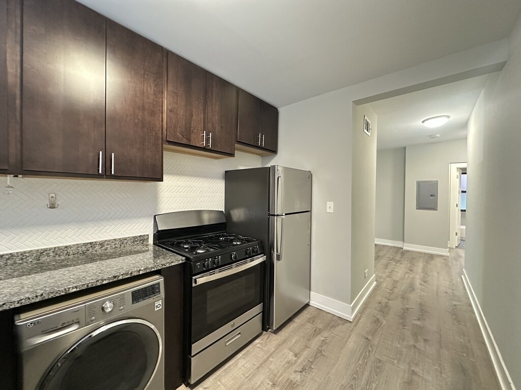 Building Photo - 1122 Maple Ave
