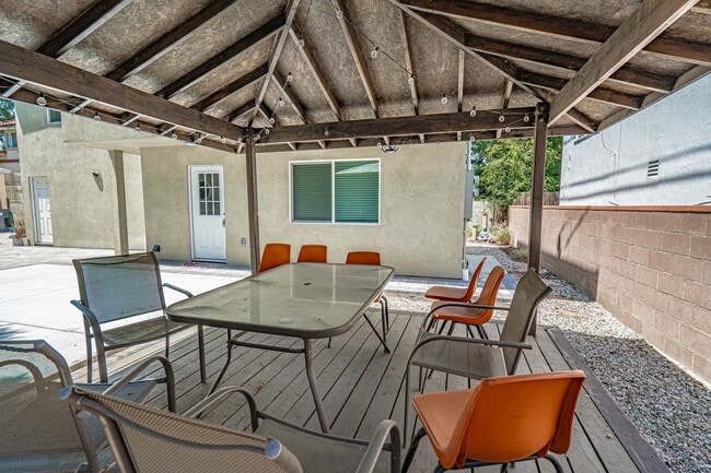 Building Photo - Accessory Dwelling Unit -  2 Bedroom Unit ...