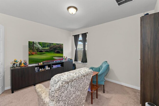 Building Photo - 121 Lazy Lizzy Rd