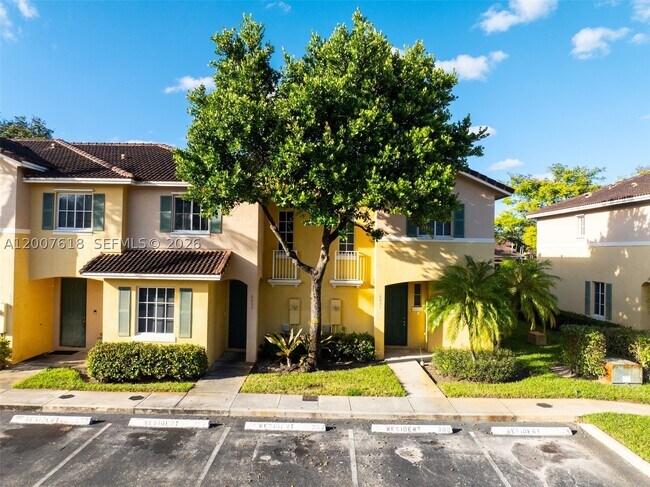 Building Photo - 6051 SW 19th St