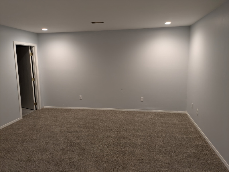 Building Photo - 201 Chamberlain Dr