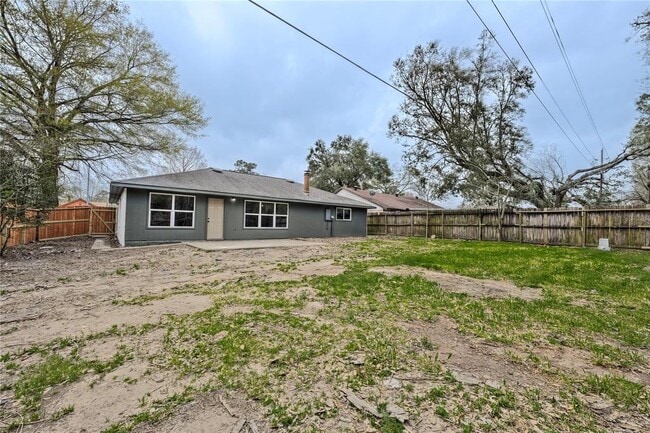 Building Photo - 6523 Brookgate Dr