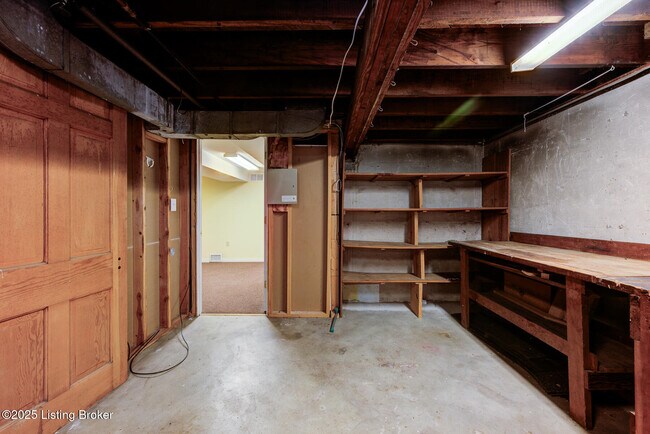 Building Photo - 442 Bauer Ave