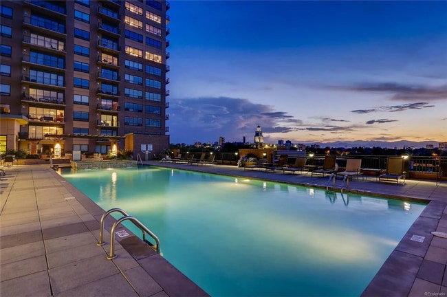 Building Photo - 1650 Fillmore St