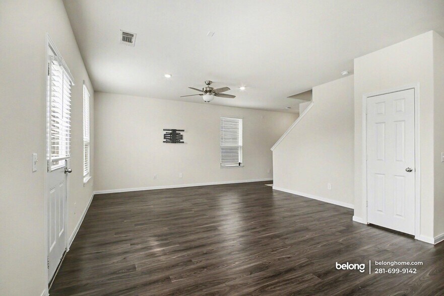 Building Photo - 6918 Telean St