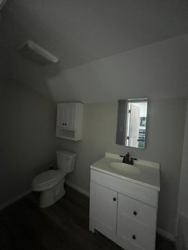 Building Photo - 177 Eastrbook Dr