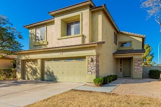 Building Photo - 1462 W. Roadrunner Dr.