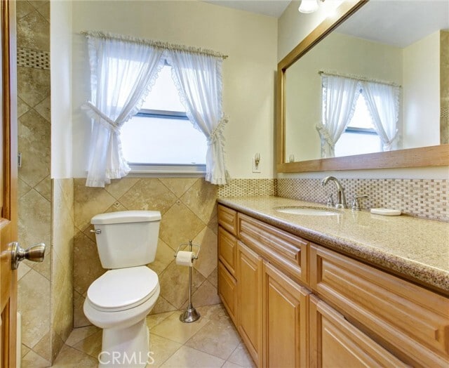 Building Photo - 28733 Enrose Ave