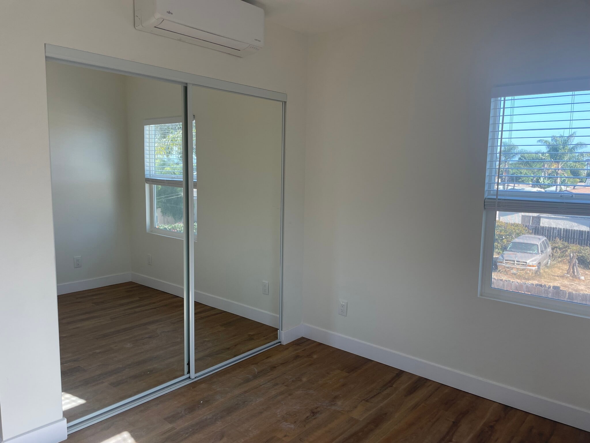 Building Photo - 871 7th St