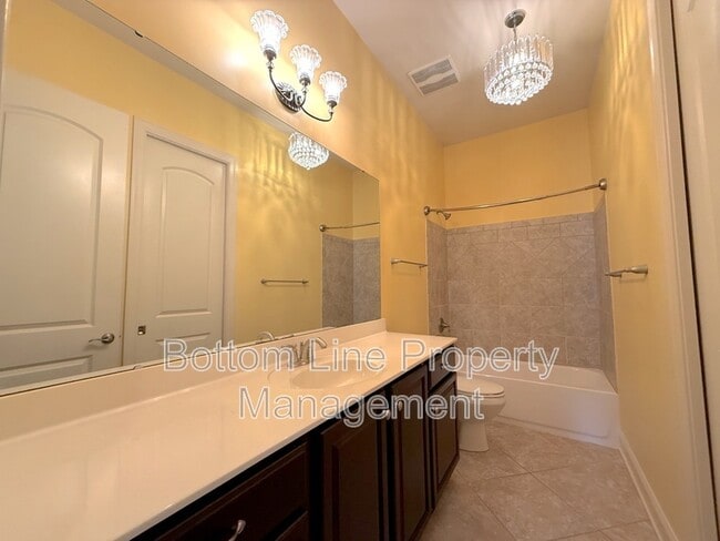 Building Photo - 9006 Blue Ridge Dr