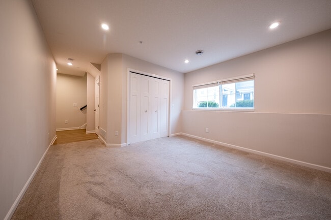 Building Photo - 21831 136th Wy