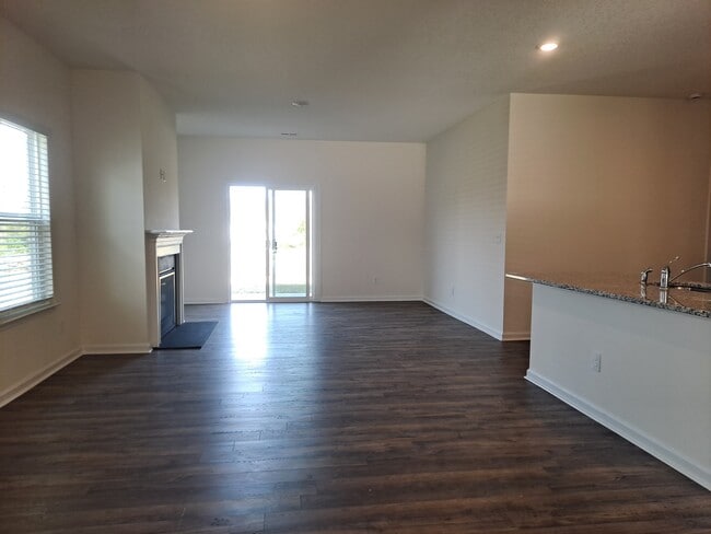 Building Photo - 7215 Jumping Jack Ln