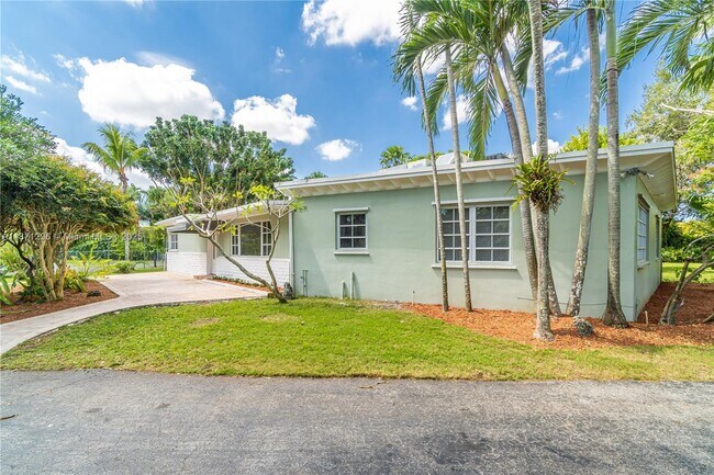 Building Photo - 7500 SW 75th St