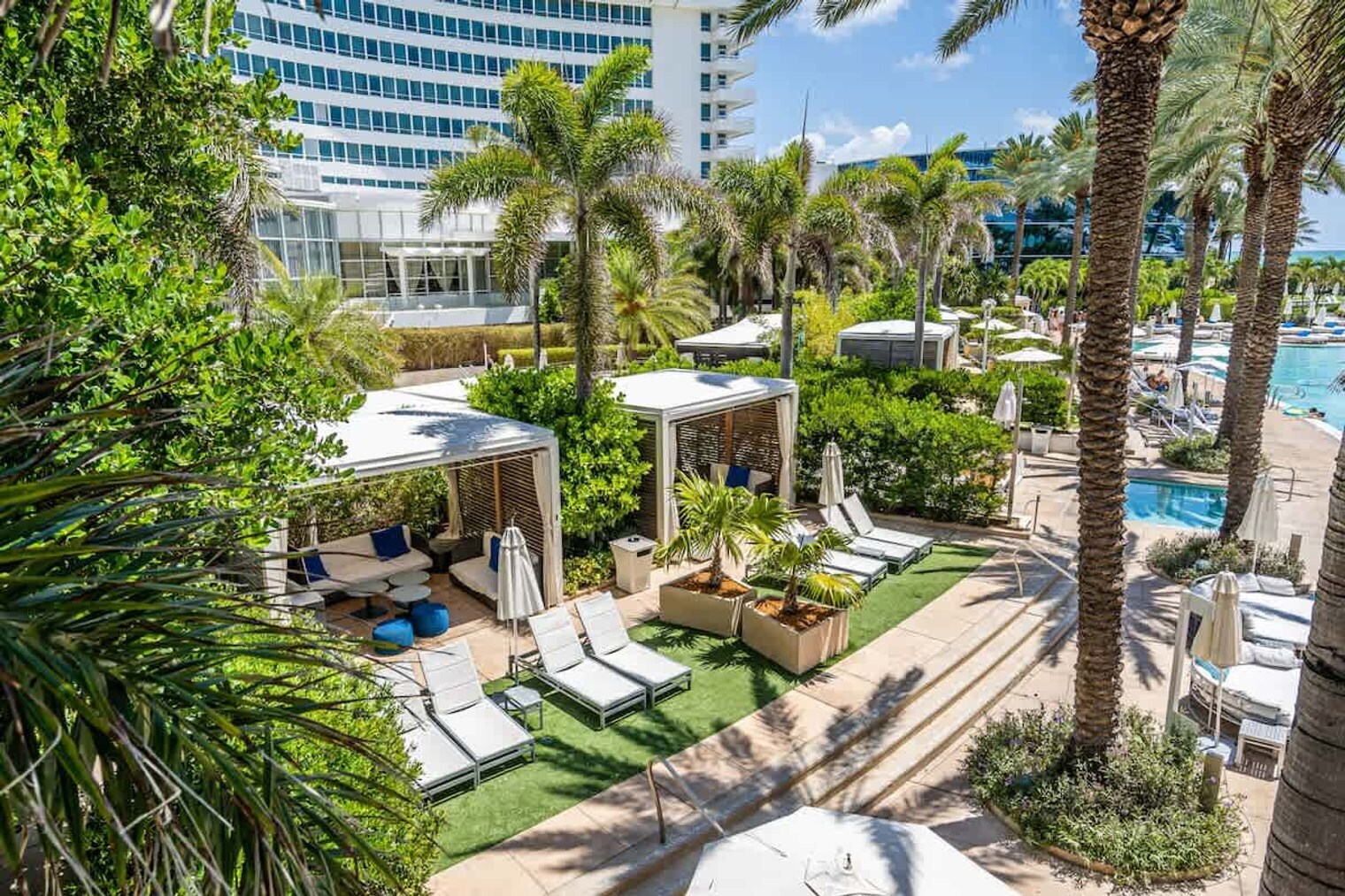 Building Photo - 4401 Collins Ave