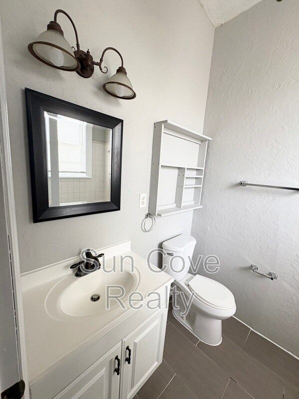 Building Photo - 1216 E 17th Ave