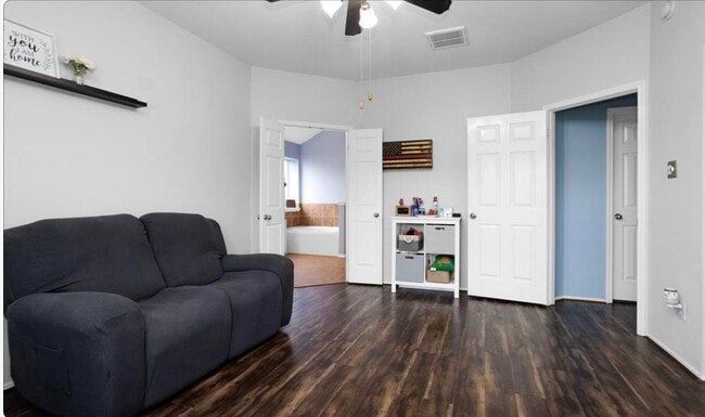 Building Photo - 5015 Bridgecrossing Ct