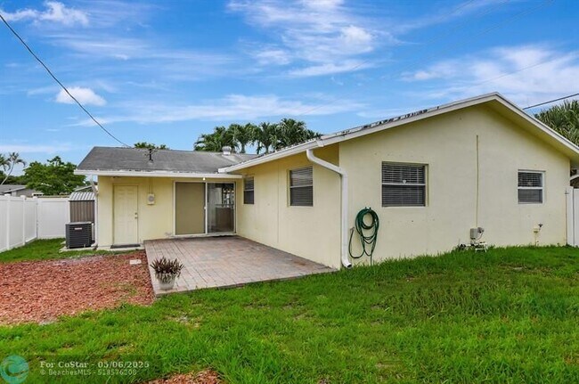 Building Photo - 22219 SW 63rd Ave