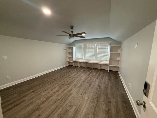 Building Photo - 2023 Moores Ford Rd