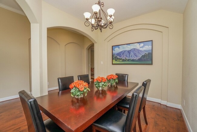 Building Photo - 6115 Sawland Dr