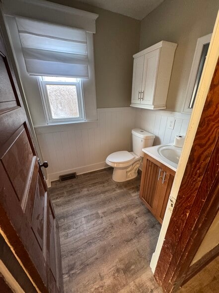 Bath - 925 Walnut St.