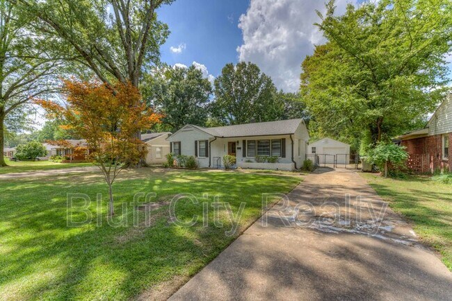 Building Photo - 1409 Dearing Rd