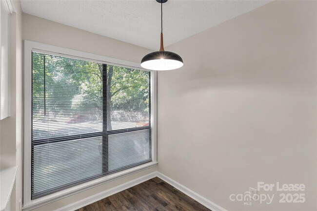 Building Photo - 7205 Winery Ln