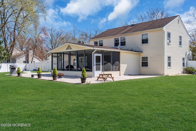 Building Photo - 22 Collingwood Rd