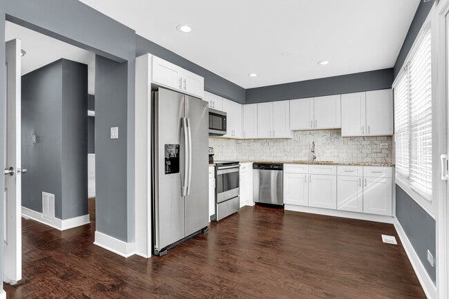 Building Photo - 2035 Stanley Ct