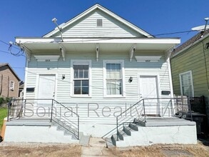 Building Photo - 2215 N Galvez St