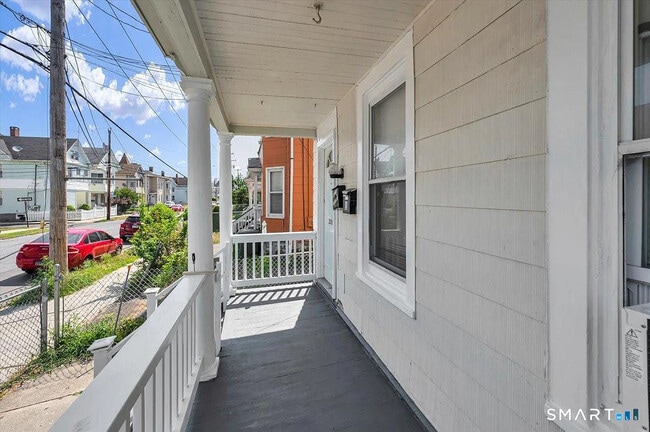 Building Photo - 200 Ogden St