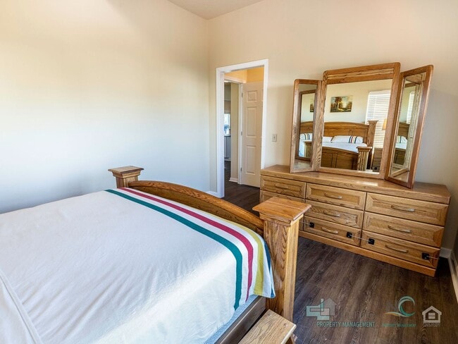 Building Photo - 416 N Downing St