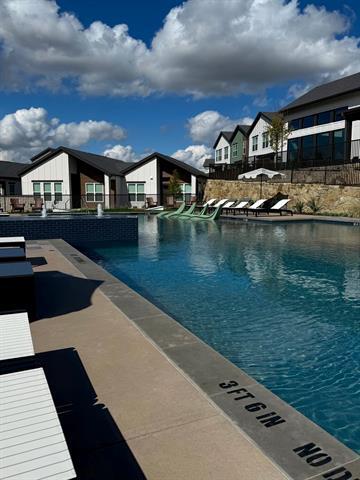 Building Photo - 4422 Janssen Ave