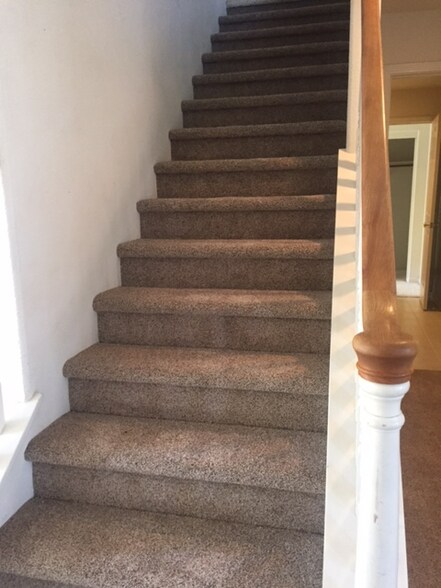 Building Photo - 8022 Mammoth Dr