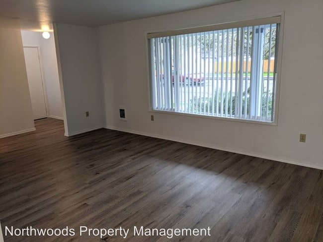 Building Photo - 4 br, 2 bath House - 1405 5th Street